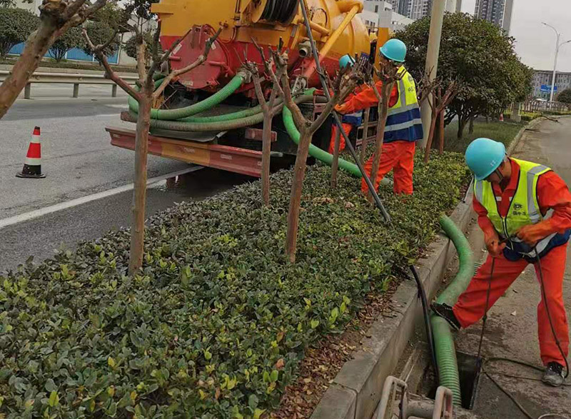 陵水市政管道清淤